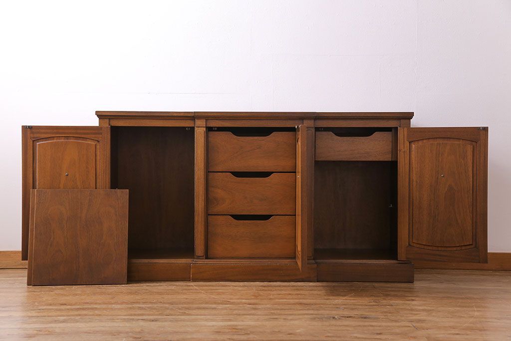 中古　DREXEL HERITAGE(ドレクセルヘリテイジ)　Triune(トライユン)　クリデンザ キャビネット(クレデンザ、サイドボード、リビングボード) (定価約54万円)