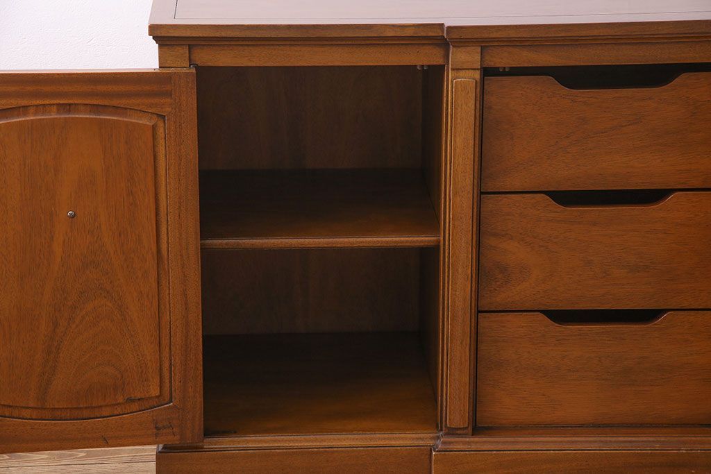 中古　DREXEL HERITAGE(ドレクセルヘリテイジ)　Triune(トライユン)　クリデンザ キャビネット(クレデンザ、サイドボード、リビングボード) (定価約54万円)