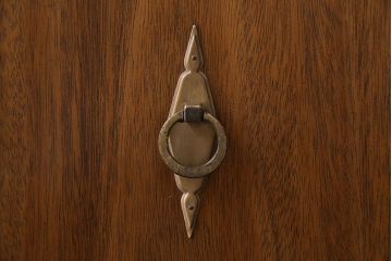 中古　DREXEL HERITAGE(ドレクセルヘリテイジ)　Triune(トライユン)　クリデンザ キャビネット(クレデンザ、サイドボード、リビングボード) (定価約54万円)