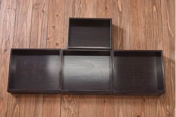 アンティーク家具　黒檀無垢材使用!　高級感と気品漂う飾り棚(茶棚、戸棚)