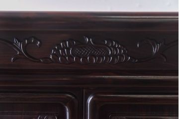 アンティーク家具　黒檀無垢材使用!　高級感と気品漂う飾り棚(茶棚、戸棚)