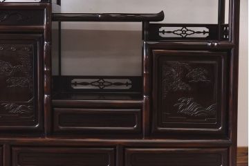 アンティーク家具　黒檀無垢材使用!　高級感と気品漂う飾り棚(茶棚、戸棚)