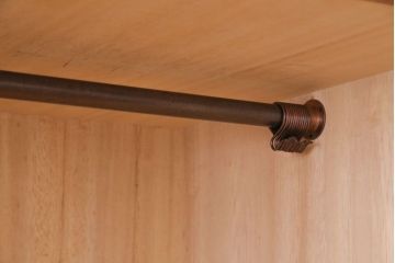 中古　伝統工芸　岩谷堂箪笥　和の趣きあふれるワードローブ(洋服箪笥)