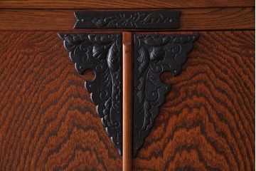 中古　伝統工芸　岩谷堂箪笥　和の趣きあふれるワードローブ(洋服箪笥)