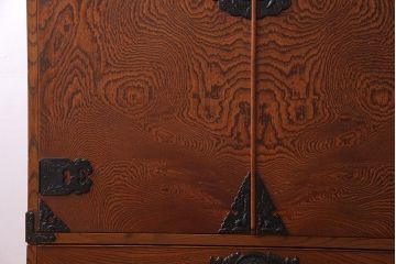 中古　伝統工芸　岩谷堂箪笥　和の趣きあふれるワードローブ(洋服箪笥)