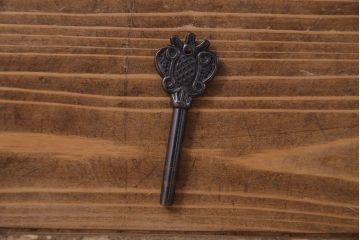 中古　伝統工芸　岩谷堂箪笥　和の趣きあふれるワードローブ(洋服箪笥)