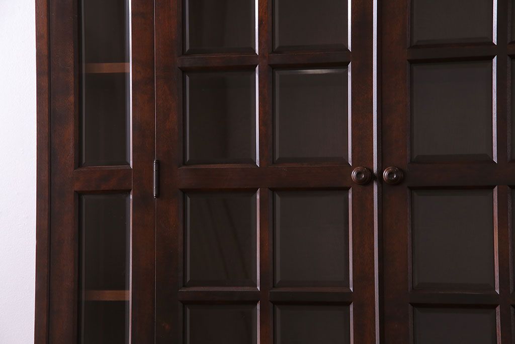 中古　北海道民芸家具　シックな雰囲気漂う大きな重ね食器棚(カップボード、収納棚)(1)