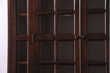 中古　北海道民芸家具　シックな雰囲気漂う大きな重ね食器棚(カップボード、収納棚)(1)