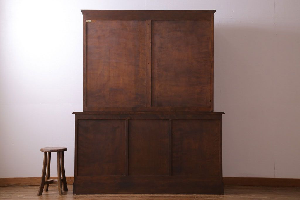 中古　北海道民芸家具　シックな雰囲気漂う大きな重ね食器棚(カップボード、収納棚)(1)