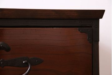 アンティーク家具　和製アンティーク　前面ケヤキ材　鉄脚付　二本松箪笥ローボード(リビングボード、テレビボード)