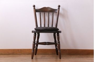 中古美品　北海道民芸家具　HM626 挽き物装飾が美しいウィンザーチェア(椅子、ダイニングチェア、ワークチェア、ウインザーチェア)(定価約7万円)(1)