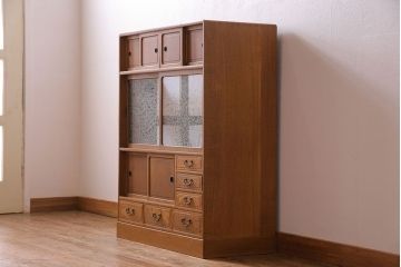 中古美品　結霜ガラスが上品な趣きの茶箪笥(茶棚、食器棚、収納棚)