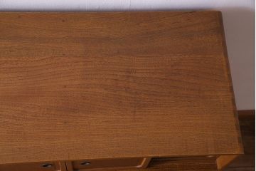 中古美品　結霜ガラスが上品な趣きの茶箪笥(茶棚、食器棚、収納棚)