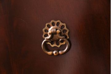 アンティーク家具　イギリスアンティーク　艶やかなマホガニー材が魅力のチェスト(引き出し、ドロワー)