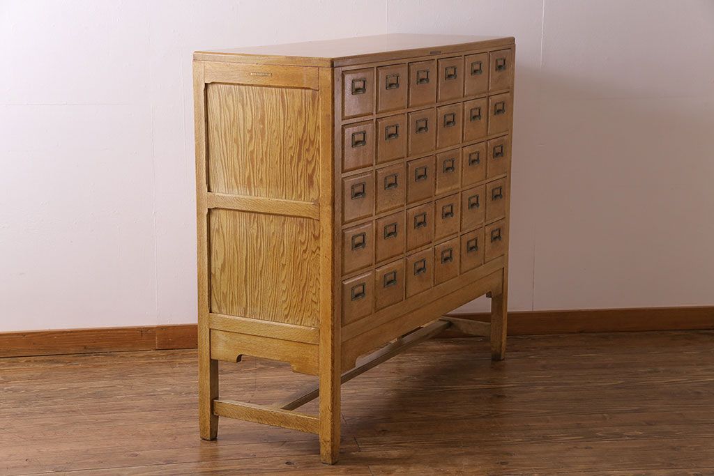 レトロ家具　昭和レトロ　ネームプレート付き 便利なカードケース(引き出し、チェスト、ドロワー、図書館、図書室)