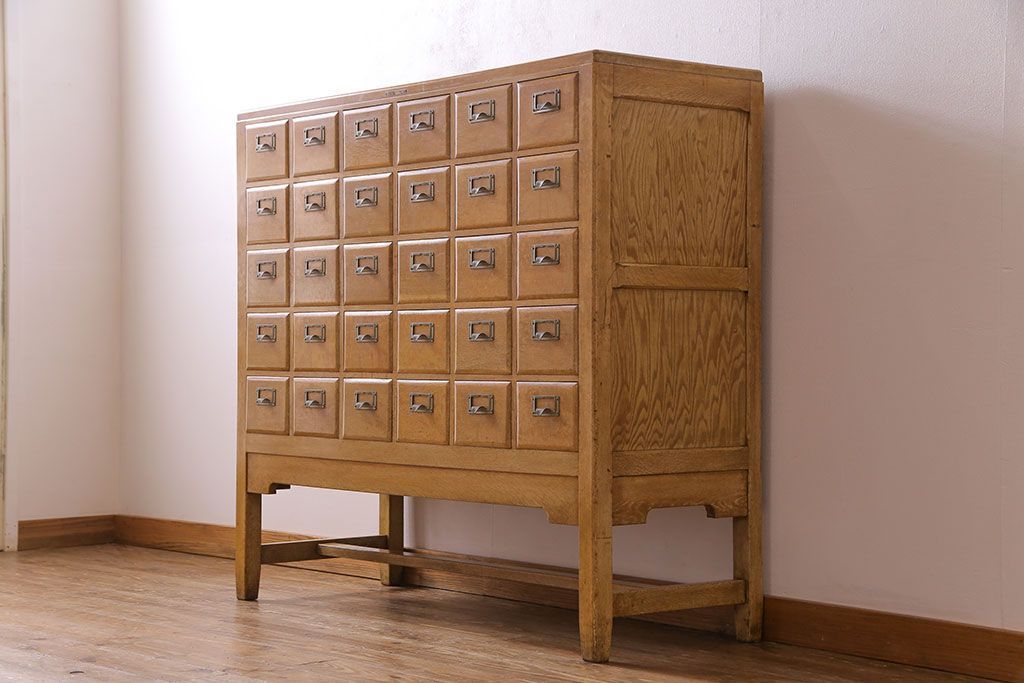 レトロ家具　昭和レトロ　ネームプレート付き 便利なカードケース(引き出し、チェスト、ドロワー、図書館、図書室)