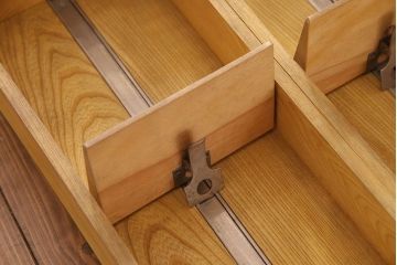 レトロ家具　昭和レトロ　ネームプレート付き 便利なカードケース(引き出し、チェスト、ドロワー、図書館、図書室)