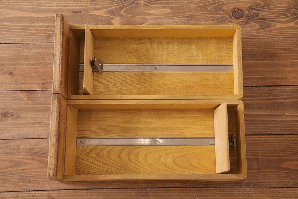 レトロ家具　昭和レトロ　ネームプレート付き 便利なカードケース(引き出し、チェスト、ドロワー、図書館、図書室)