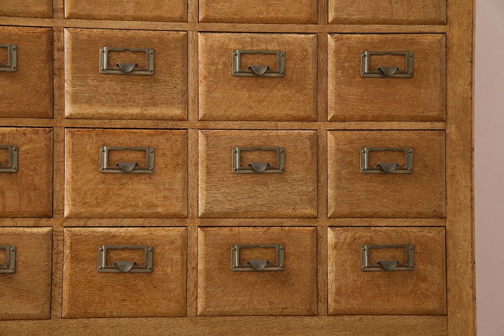 レトロ家具　昭和レトロ　ネームプレート付き 便利なカードケース(引き出し、チェスト、ドロワー、図書館、図書室)