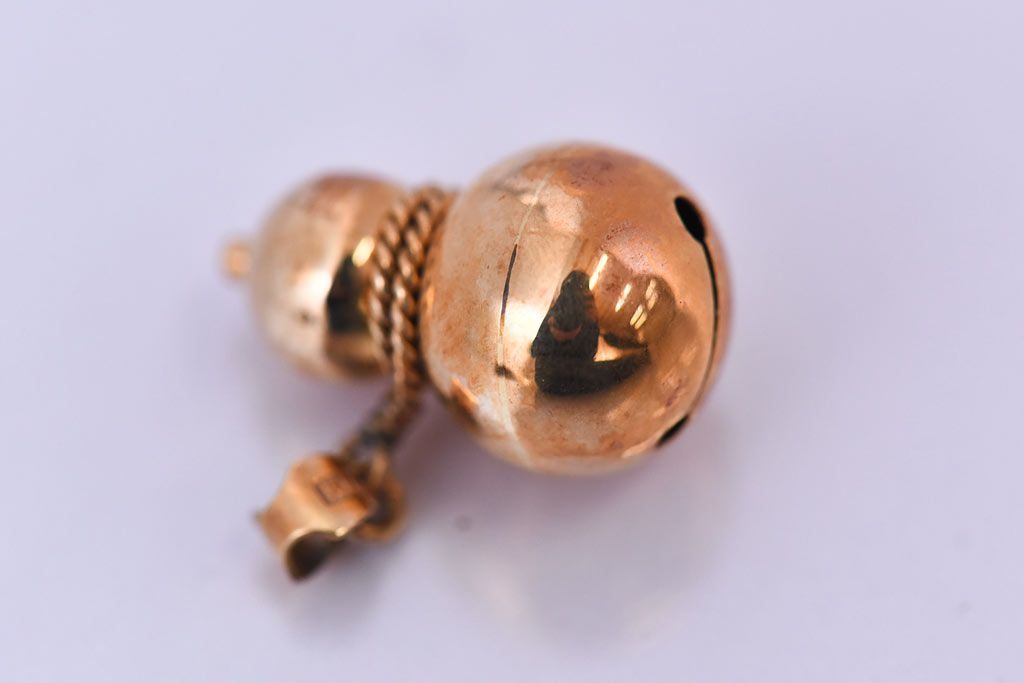 アンティーク雑貨　箱付　ひょうたんモチーフのK18ストラップ