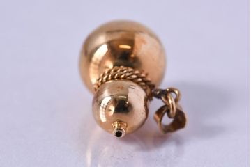 アンティーク雑貨　箱付　ひょうたんモチーフのK18ストラップ