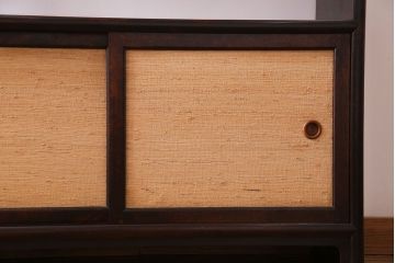 中古美品　松本民芸家具　上質な221型クズ布茶タンス2(定価約21万8千円)(1)