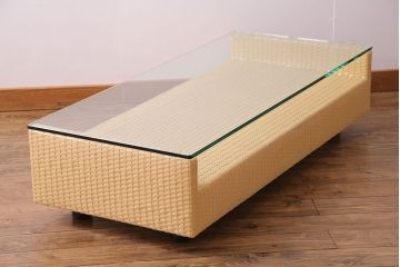 中古美品　arflex(アルフレックス) A TABLE(エー テーブル) holidays(ホリデイズ)　ローテーブル(リビングテーブル、センターテーブル)(定価約15万円)