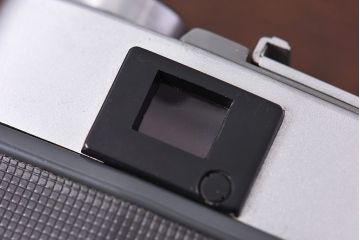 アンティーク雑貨　ビンテージカメラ　ケース付き　小西六　KONICA(コニカ) J