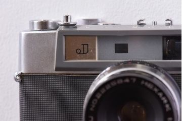 アンティーク雑貨　ビンテージカメラ　ケース付き　小西六　KONICA(コニカ) J