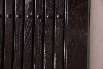 和製アンティーク　総ケヤキ材　堂々とした佇まいの富山蔵戸(引き戸、建具、玄関戸)