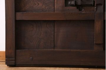 和製アンティーク　総ケヤキ材　堂々とした佇まいの富山蔵戸(引き戸、建具、玄関戸)