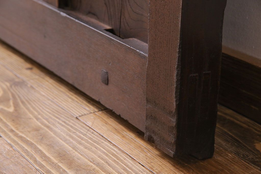 和製アンティーク　総ケヤキ材　堂々とした佇まいの富山蔵戸(引き戸、建具、玄関戸)