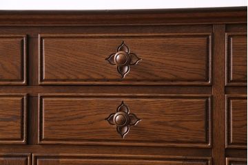 中古　旭川家具　勇峰工芸　フローラシリーズ　ナラ材サイドボード(戸棚、リビングボード)