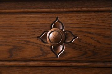 中古　旭川家具　勇峰工芸　フローラシリーズ　ナラ材サイドボード(戸棚、リビングボード)