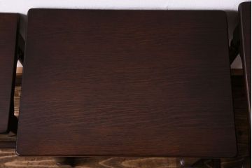 ヴィンテージ家具　イギリスビンテージ　オーク材　落ち着きのある空間作りにおすすめのネストテーブル(サイドテーブル)
