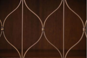 【Y様ご決済用・ご成約済み】DREXEL HERITAGE(ドレクセルヘリテージ) Italian Provincial(イタリアン プロヴィンシャル)ドアチェスト(キャビネット、飾り棚、本棚)(定価約50万円)