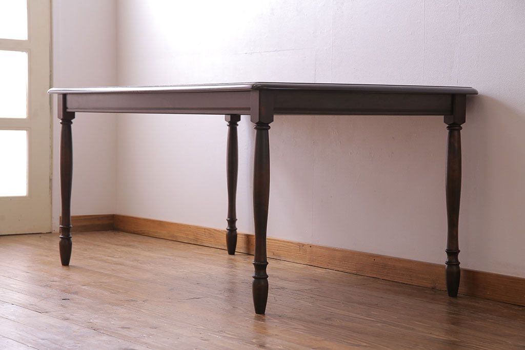 ビンテージ　北海道民芸　#485　細身の脚が美しいダイニングテーブル