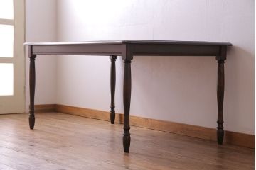 ビンテージ　北海道民芸　#485　細身の脚が美しいダイニングテーブル