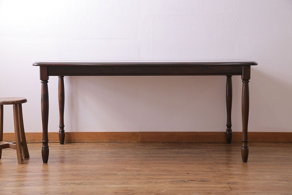 ビンテージ　北海道民芸　#485　細身の脚が美しいダイニングテーブル