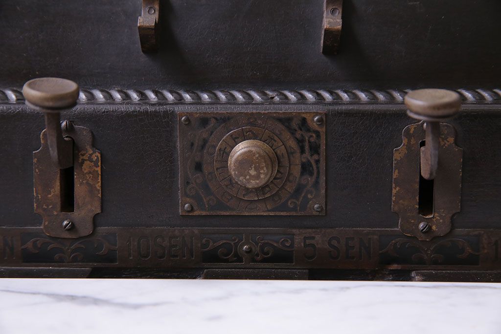 アンティーク雑貨　和製アンティーク　シックな雰囲気漂う木製レジスター(キャッシャー、金銭登録器)