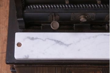 アンティーク雑貨　和製アンティーク　シックな雰囲気漂う木製レジスター(キャッシャー、金銭登録器)