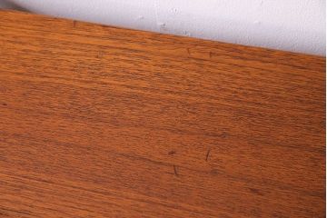 北欧家具　チーク材　コンパクトな仕様が魅力のネストテーブル(サイドテーブル)