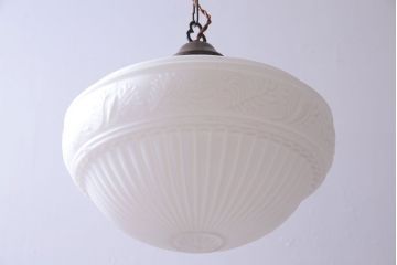 大正〜昭和初期　特大　レトロな陽刻照明(天井照明、ペンダントライト、シェード)