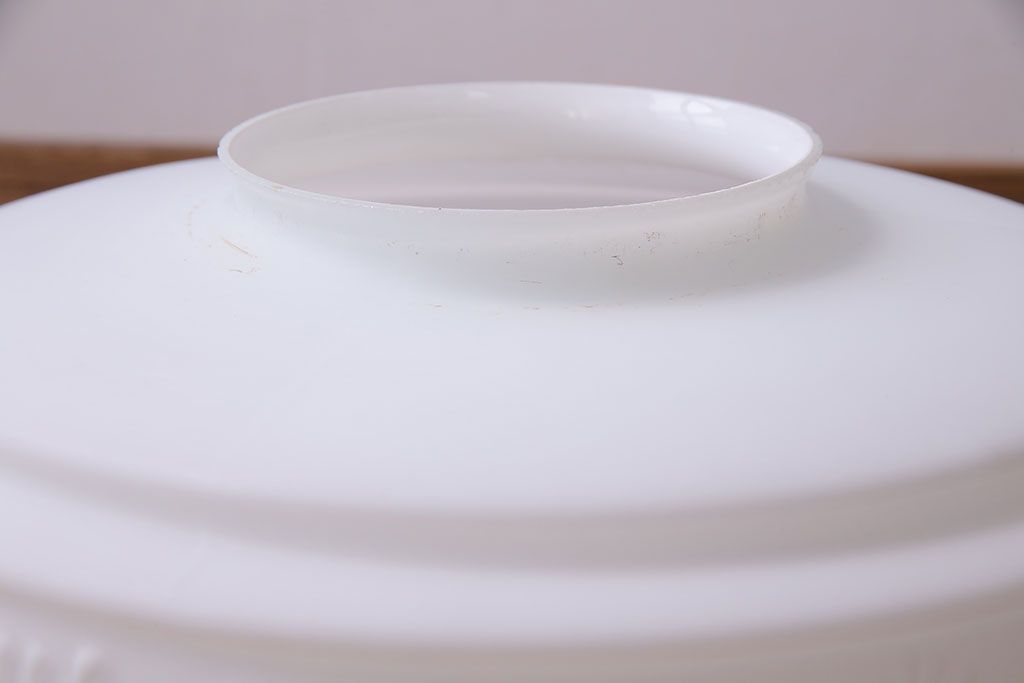 大正〜昭和初期　特大　レトロな陽刻照明(天井照明、ペンダントライト、シェード)