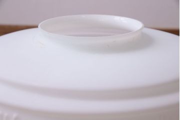 大正〜昭和初期　特大　レトロな陽刻照明(天井照明、ペンダントライト、シェード)