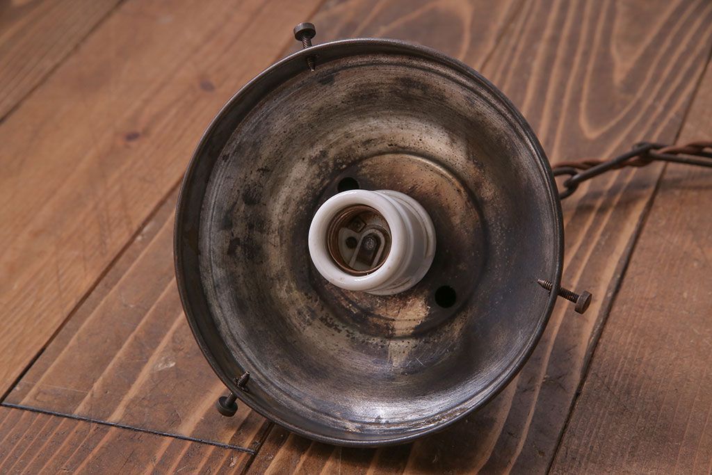 大正〜昭和初期　特大　レトロな陽刻照明(天井照明、ペンダントライト、シェード)