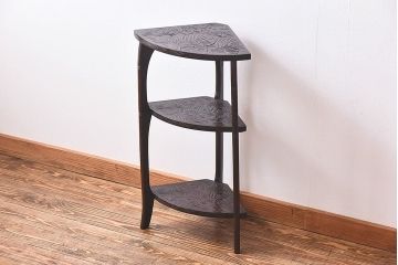 アンティーク雑貨　中古　伝統工芸　日光彫り　花の意匠が美しいコーナーラック(飾り台、花台)(1)