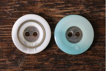 アンティーク雑貨　ビンテージ　控えめな色合いが上品なボタンセット