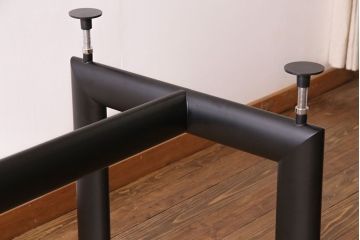 中古　Cassina(カッシーナ)　LC6　テーブル(ダイニングテーブル)(定価約110万円)