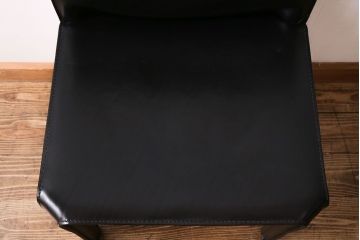 中古　Cassina(カッシーナ)　 CAB(キャブ) アームレスチェア (定価約17万円)(1)